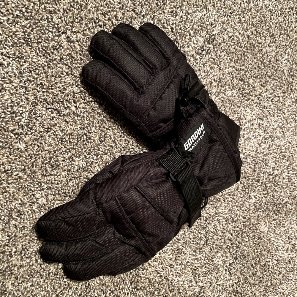 Youth waterproof snow gloves